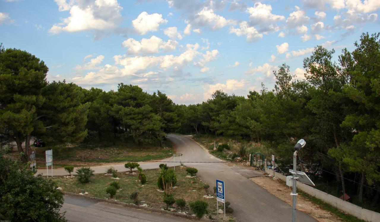 סגט ווראנייצה Apartmani Nada מראה חיצוני תמונה